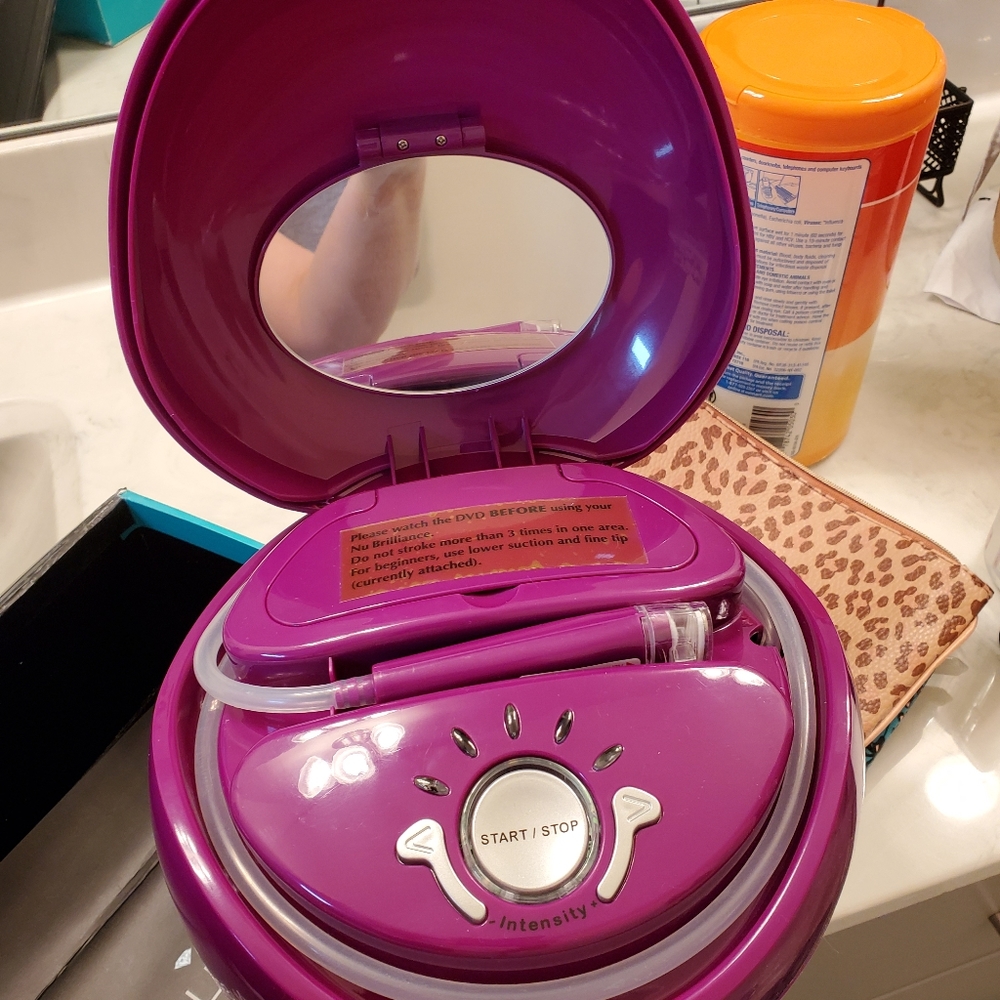 NuBrilliance Microdermabrasion skin care system
